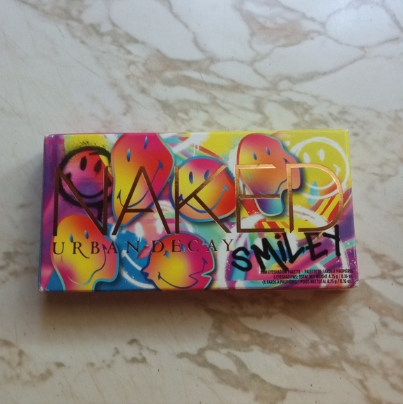 🆕 Urban Decay x SMILEY NAKED CHILL HAPPY Mini Eyeshadow Palette - Picture 4 of 15